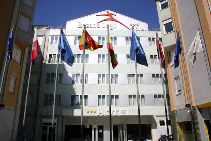 Hotel Bezana Lago Santa Cruz De Bezana Eksteriør billede